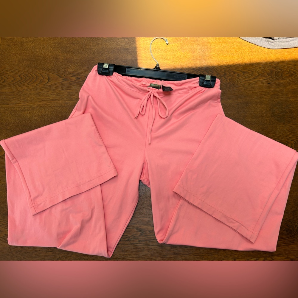 Lotus wide leg Salmon color pants w/drawstring. XS. 90 nylon 10 Lycra spandex.